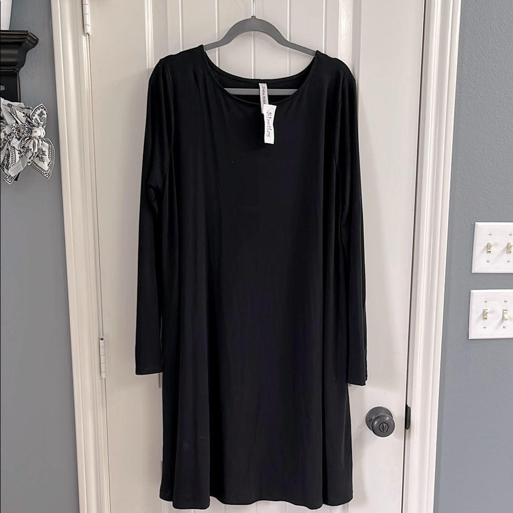 Elegant Black Long Sleeve Dress w/pockets